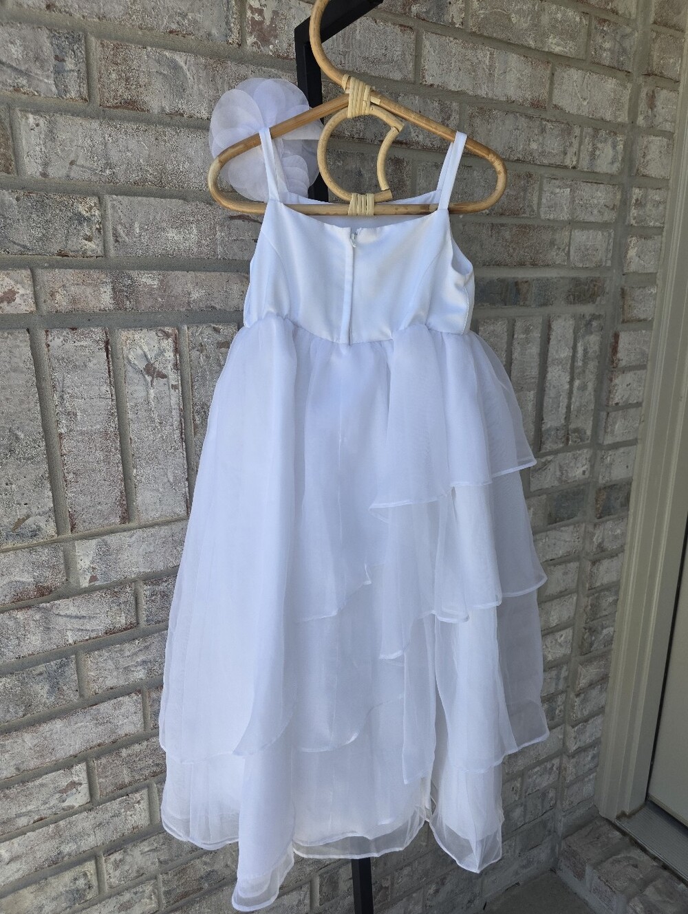 David's Bridal Flower Girl Dress In Size 4 - Picture 2 of 9